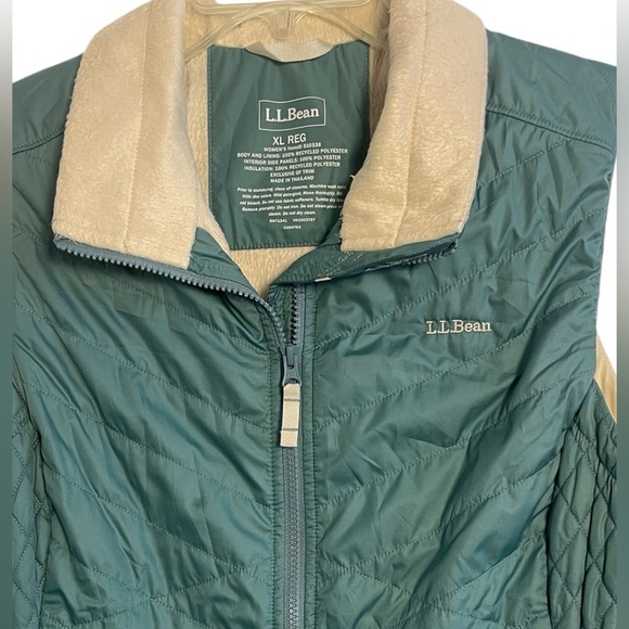 L.L. Bean Women's Quilted Vest Full Zip Fleece Lined Size XL - Picture 3 of 9